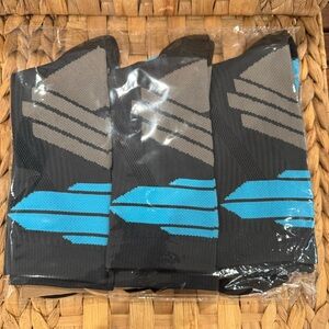 Men's Socks NEW Athletic Crew 3 pack black gray teal blue size 9-12